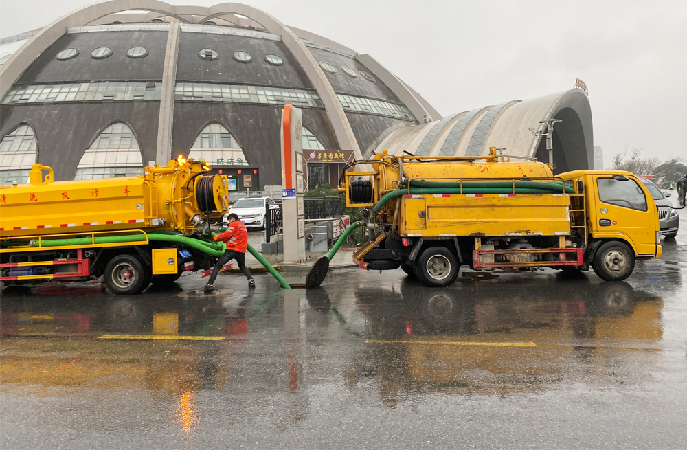 271中奥商场管道清淤